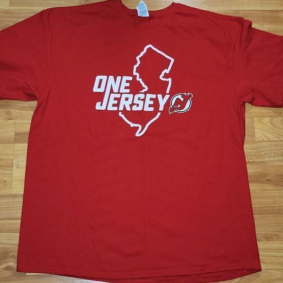 ‎New jersey Devils Tshirt size XL - Picture 1 of 3